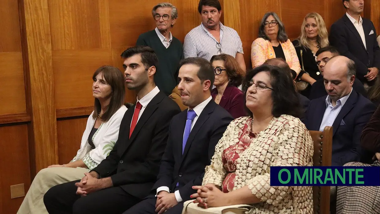 João Heitor assume novo mandato com promessa de consolidar progresso do concelho