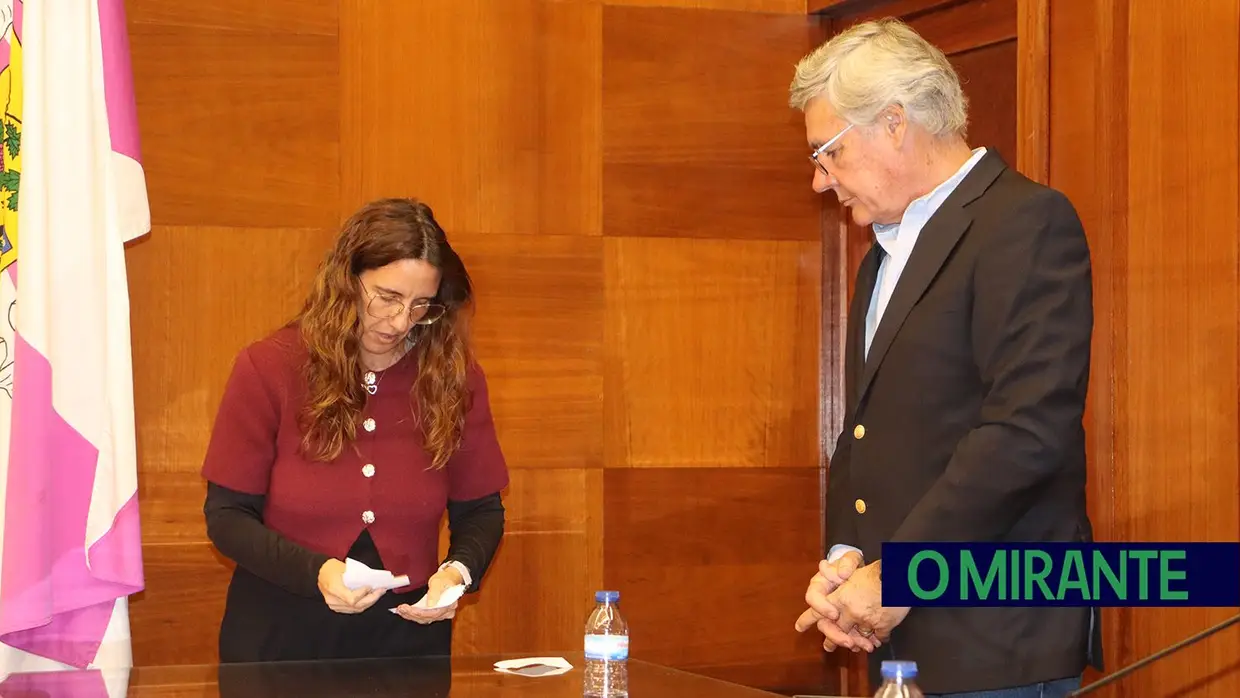 João Heitor assume novo mandato com promessa de consolidar progresso do concelho