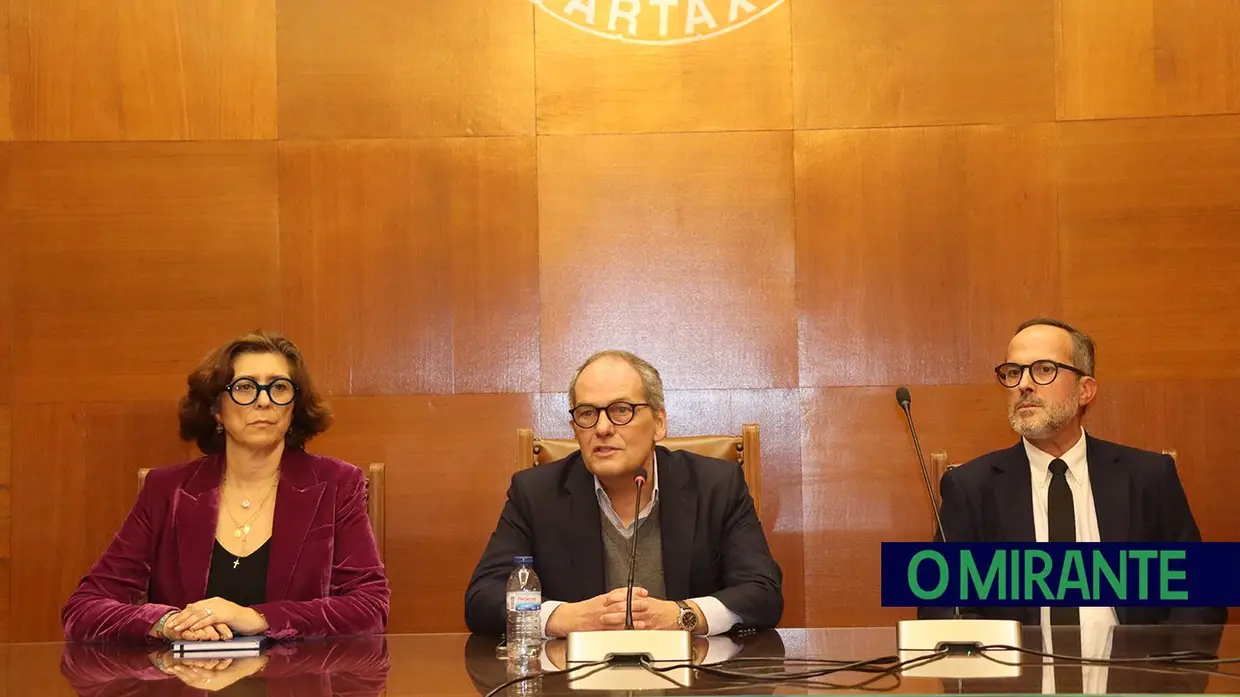 João Heitor assume novo mandato com promessa de consolidar progresso do concelho