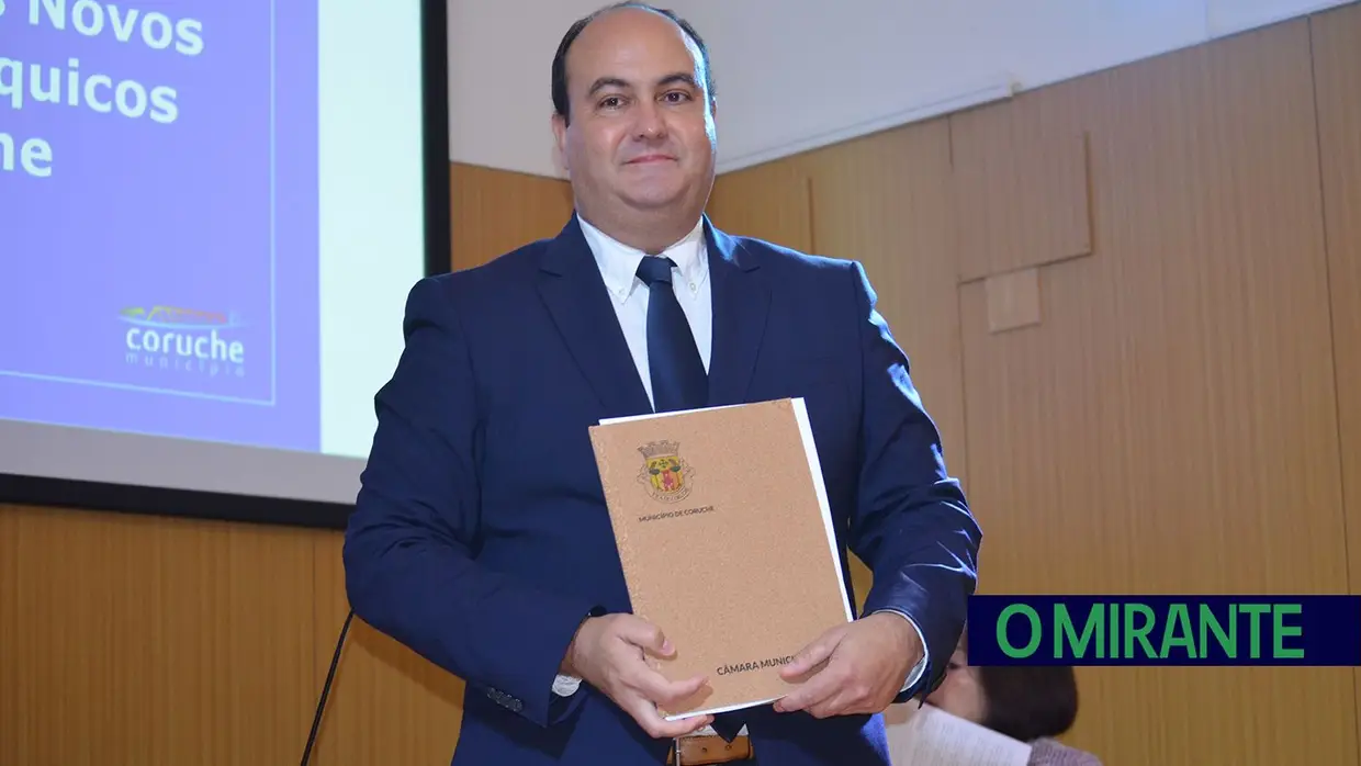 PS aposta na estabilidade e abriu espaço ao PSD na liderança da Assembleia Municipal de Coruche