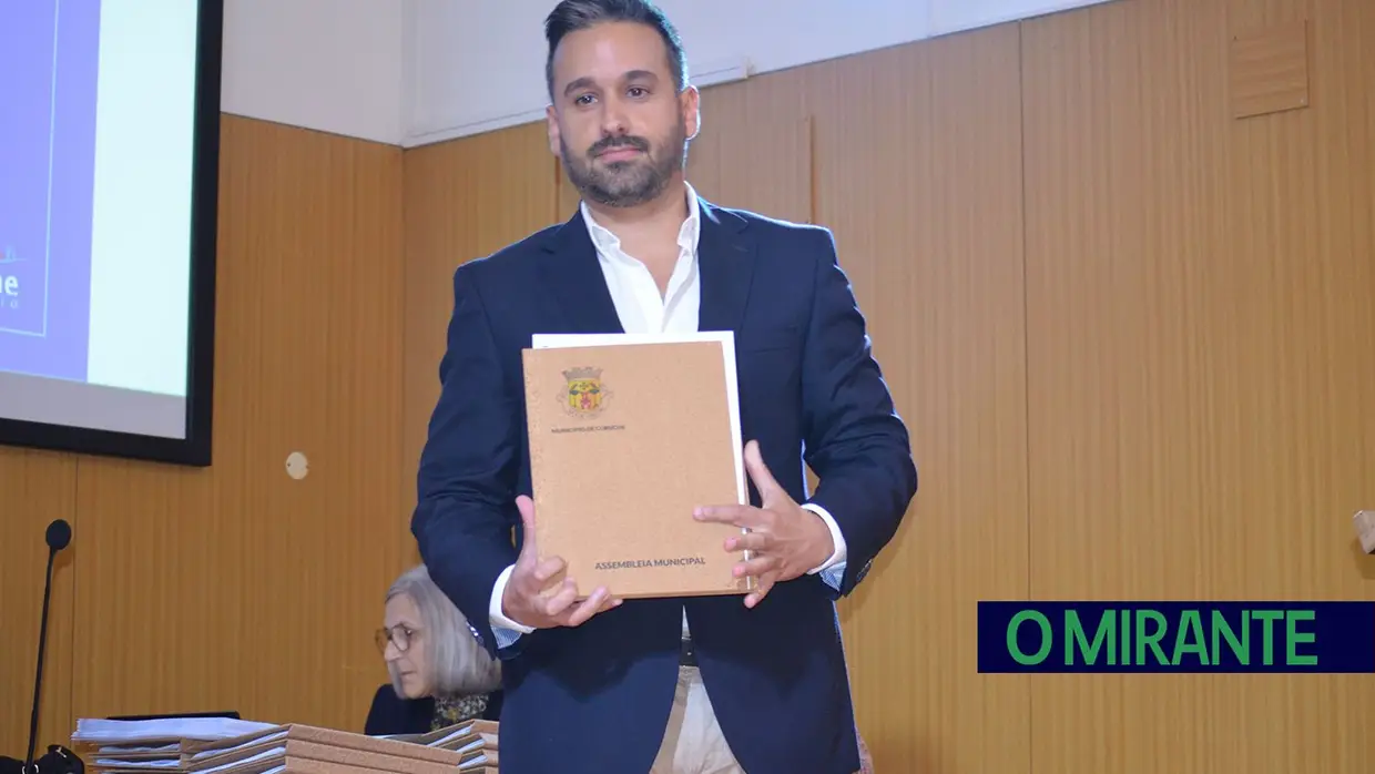 PS aposta na estabilidade e abriu espaço ao PSD na liderança da Assembleia Municipal de Coruche