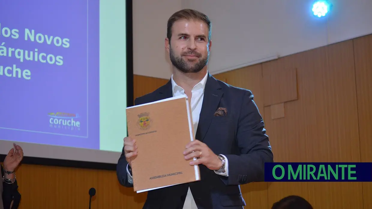 PS aposta na estabilidade e abriu espaço ao PSD na liderança da Assembleia Municipal de Coruche