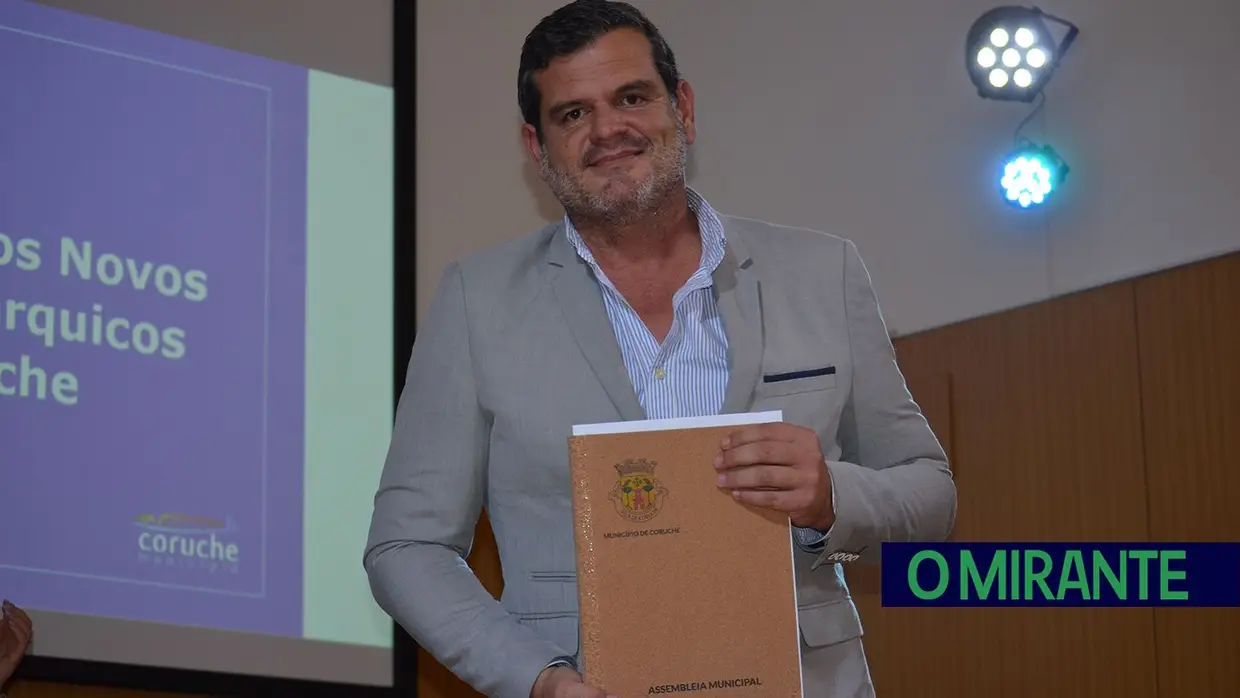 PS aposta na estabilidade e abriu espaço ao PSD na liderança da Assembleia Municipal de Coruche