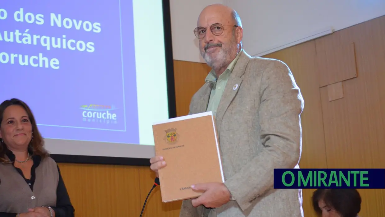 PS aposta na estabilidade e abriu espaço ao PSD na liderança da Assembleia Municipal de Coruche