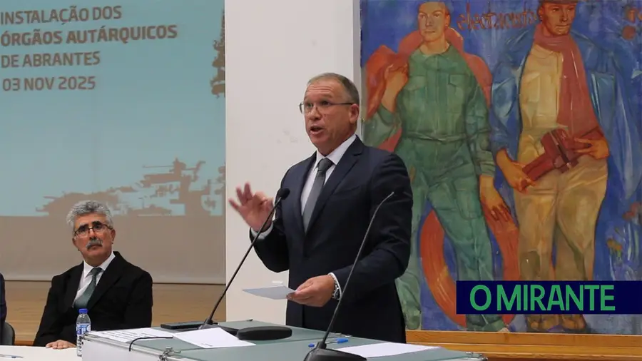 Manuel Valamatos apela à união, rejeita populismos e diz que não vai deixar ninguém para trás