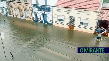 À espera que o barco passe!