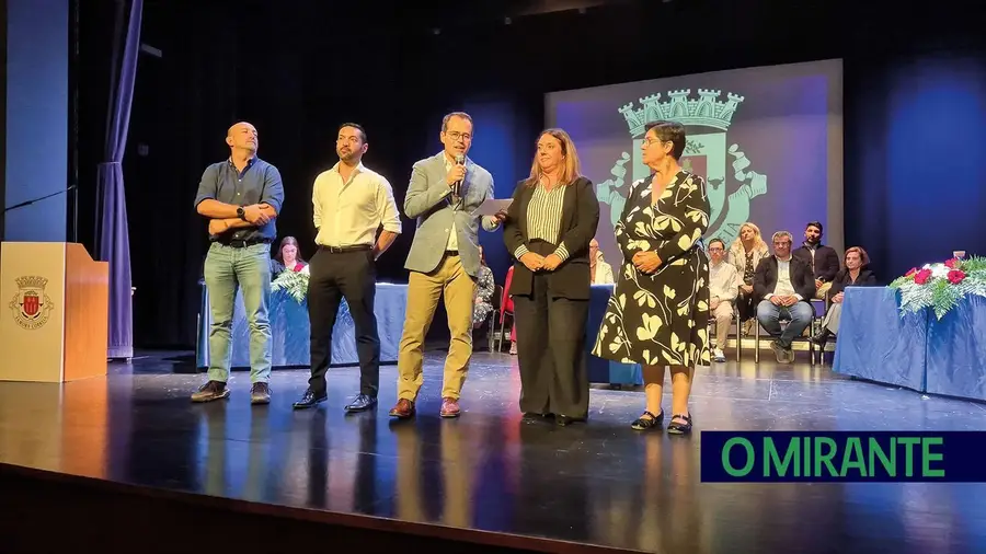 AD gere Junta de Samora Correia com apoio de eleita socialista 