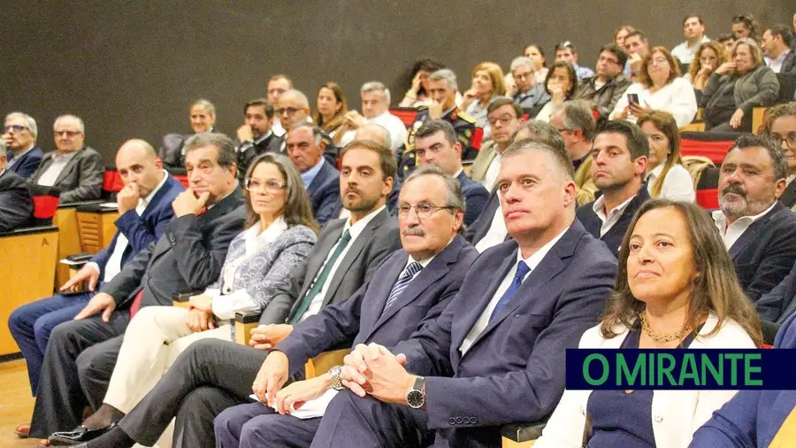 José Trincão Marques toma posse em Torres Novas com discurso consensual e palavras de coragem e proximidade