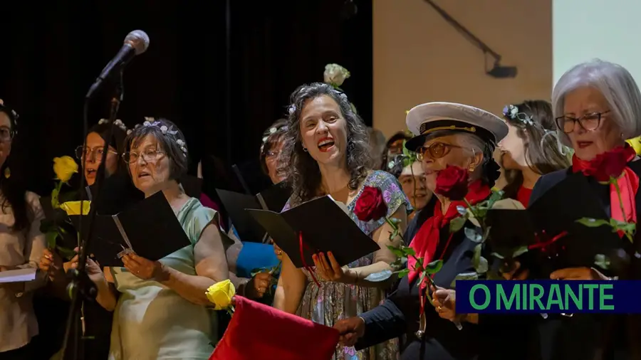 Sociedade Nabantina recebe concerto do Coro dos Comuns