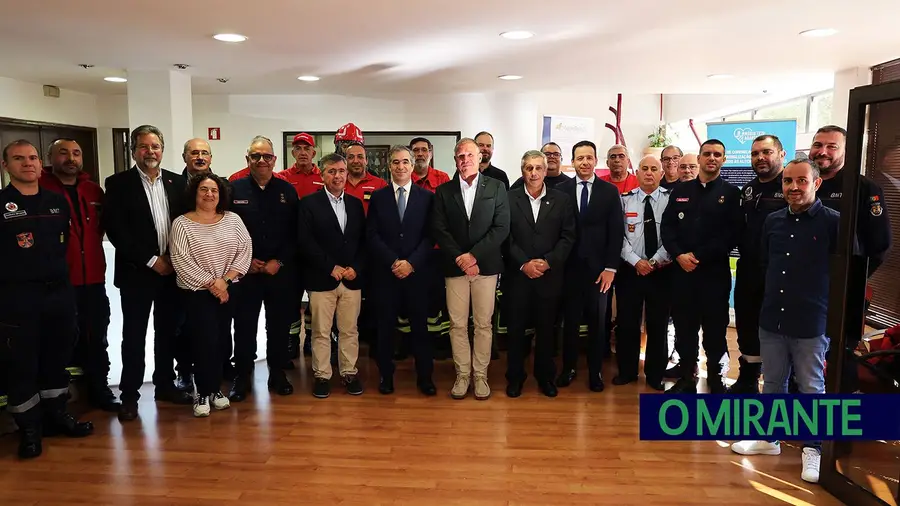 Médio Tejo reforça protecção dos bombeiros com novos equipamentos de combate a incêndios