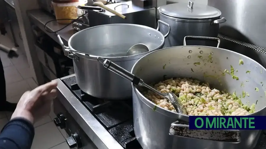 Torres Novas celebra sabores tradicionais no Festival Gastronómico das Couves com Feijões