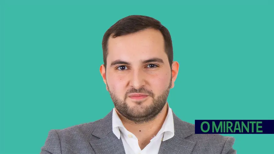 João Pedro Rabita reeleito presidente da Juventude Socialista de Almeirim