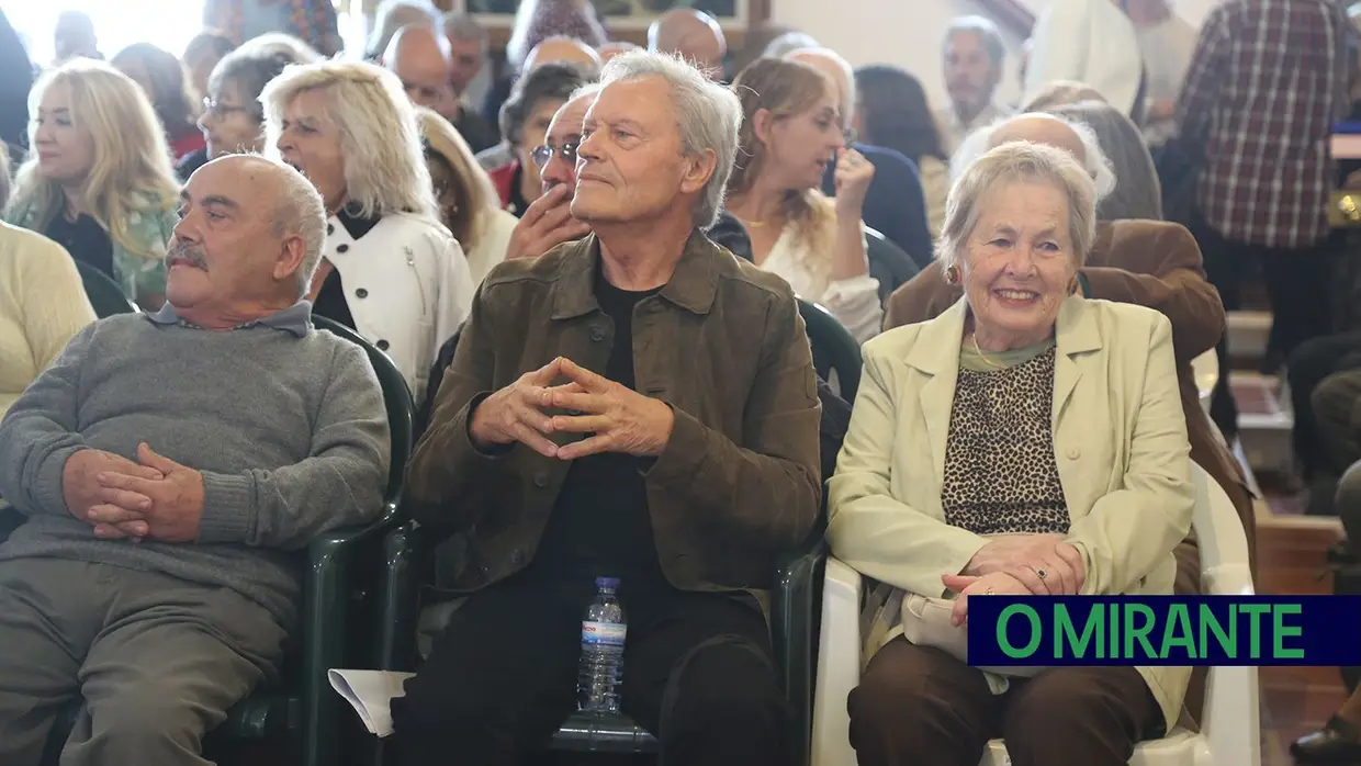 Alenquer prestou sentida homenagem ao pintor João Mário