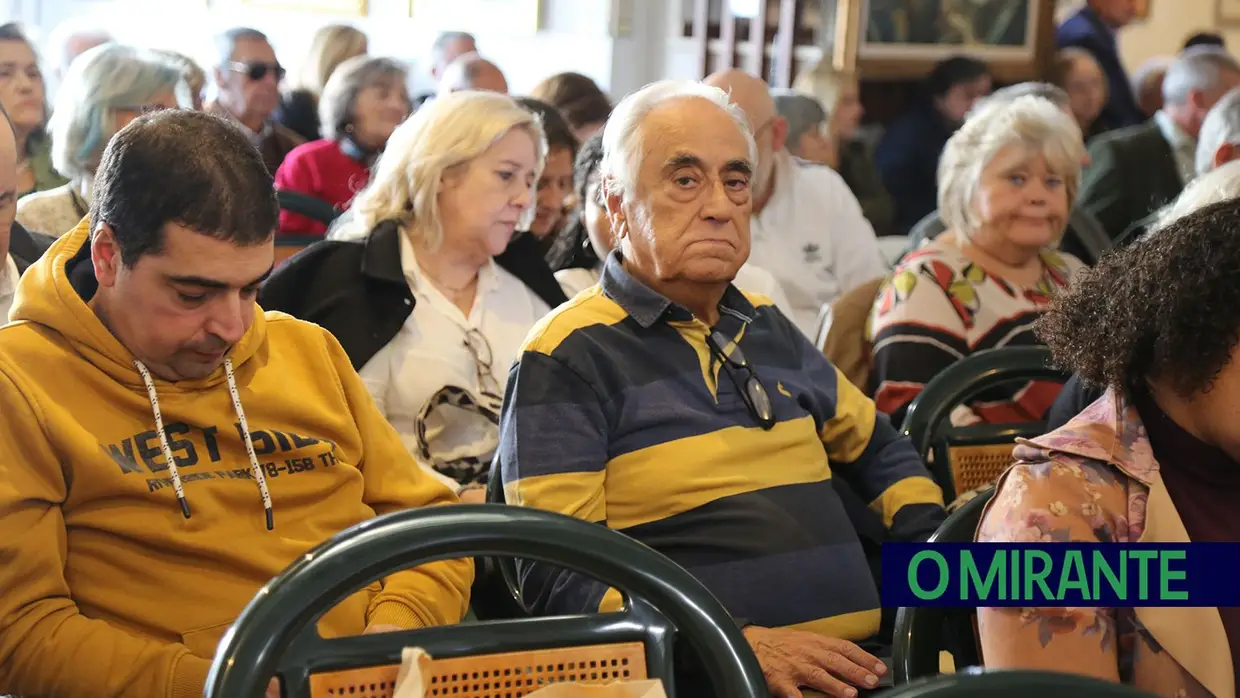 Alenquer prestou sentida homenagem ao pintor João Mário