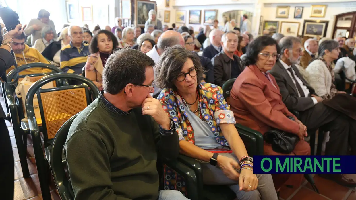 Alenquer prestou sentida homenagem ao pintor João Mário