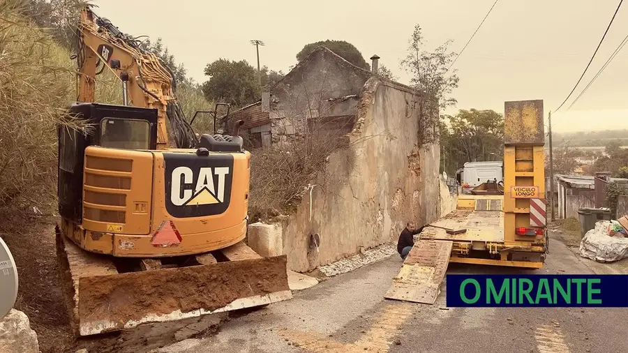 Obras na Calçada de Santa Clara em Santarém devem durar até final da semana