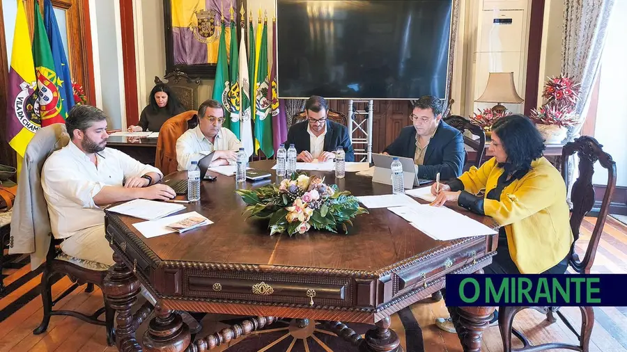 Delegação de competências e regimento das reuniões de câmara geraram debate na Chamusca