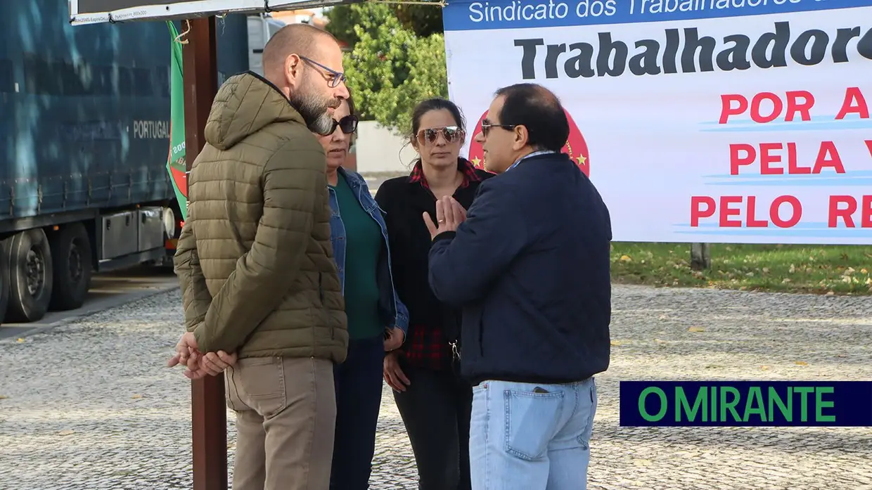 Trabalhadores da Sumol Compal em Almeirim em greve com adesão de 70%