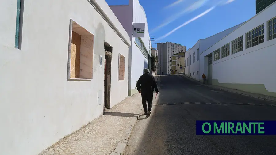 Moradores do Carregado exigem solução para ruturas de água sucessivas