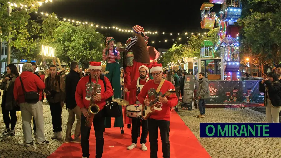 Santarém emite 15 mil ‘vouchers’ para compras de Natal no comércio local