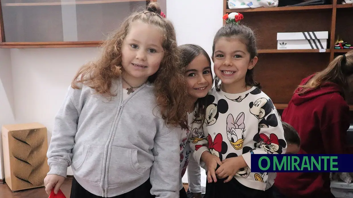 Las Rubias dão novo ritmo à aldeia de Vale do Paraíso