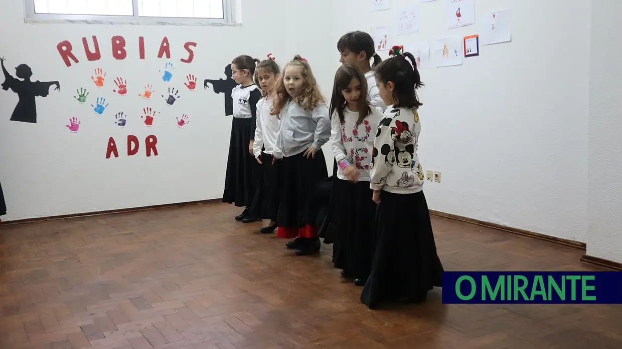 Las Rubias dão novo ritmo à aldeia de Vale do Paraíso
