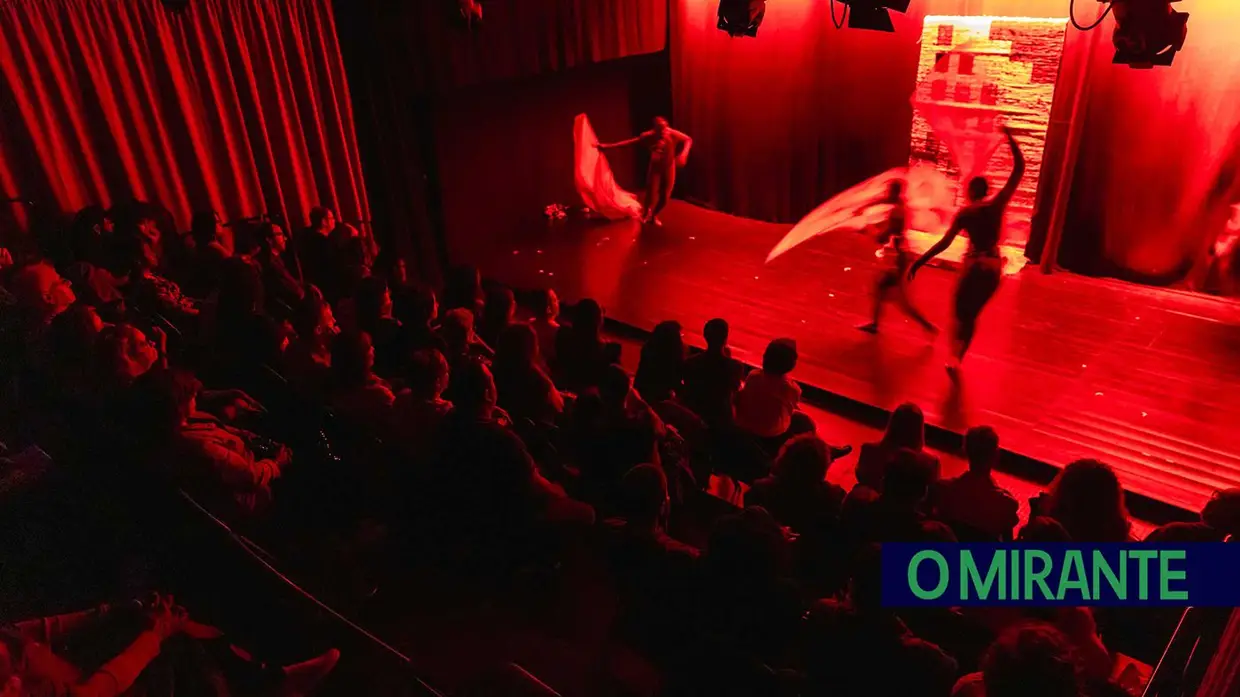 “Os Transparentes” da Companhia Cegada vai para digressão por Portugal e Espanha