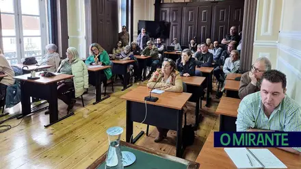 Mercado de Natal em Benavente acende guerra santa em Samora