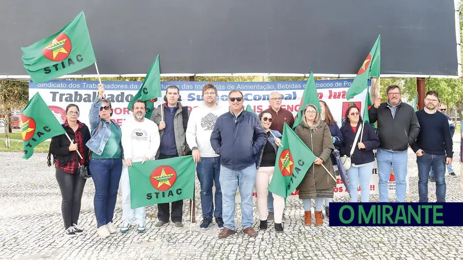 Trabalhadores da Sumol Compal em Almeirim em greve com adesão de 70%
