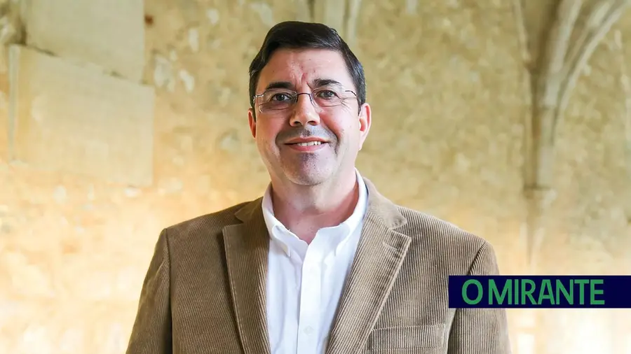 “Sem jornais ou rádios locais as comunidades tornam-se silenciosas; e uma comunidade sem voz perde vitalidade”