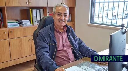 “Não sinto as notícias de longe como as da minha rua, talvez por estar seguro e por saber que nada posso fazer”