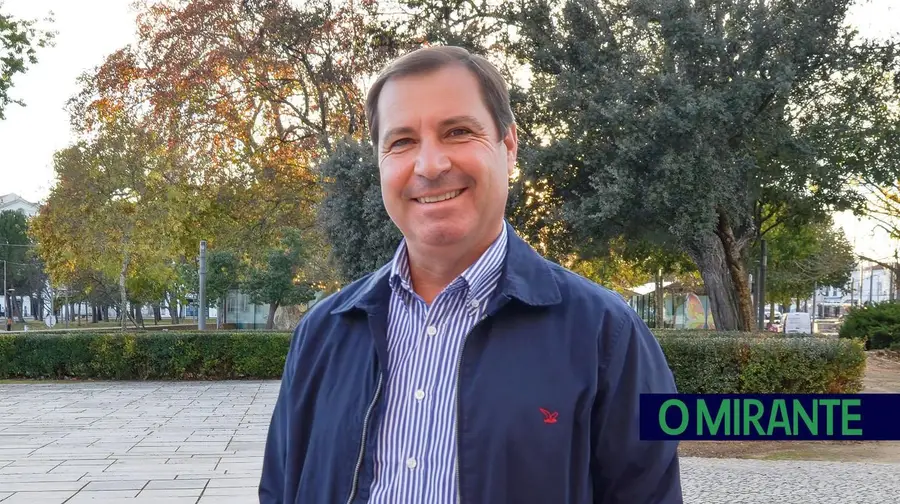 Elevador da Calçadinha continua a falhar e oposição fala em inauguração precipitada 