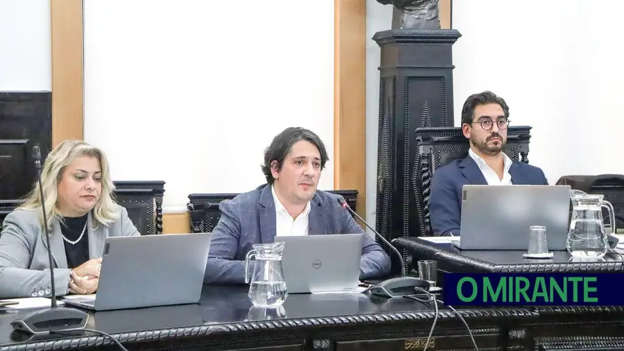 Entroncamento com três vereadores a tempo inteiro no novo executivo municipal