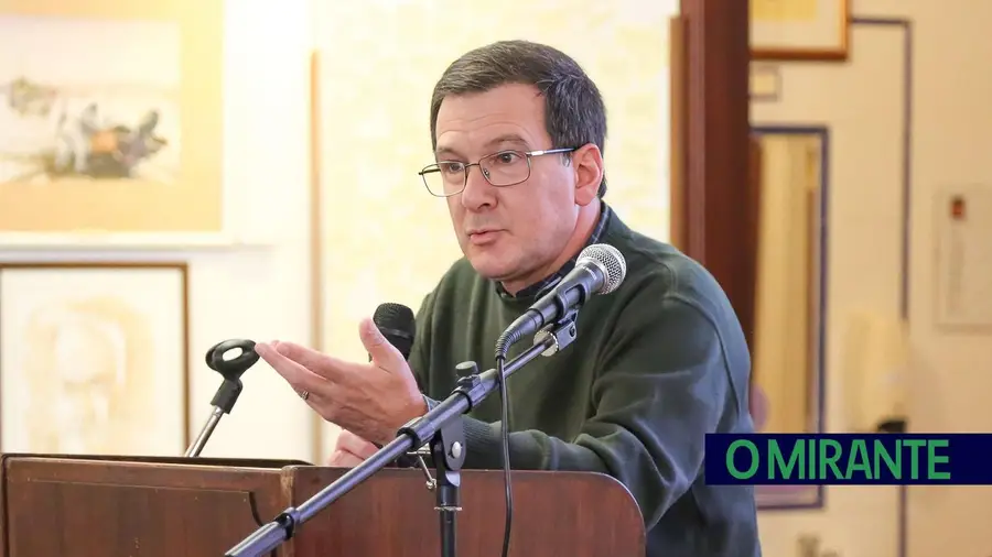 Alenquer prestou sentida homenagem ao pintor João Mário