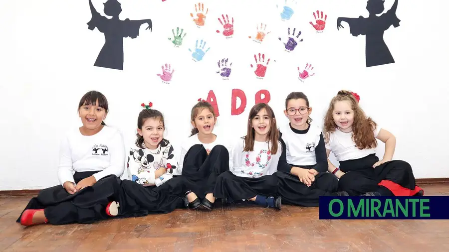 Escola de sevilhanas Las Rubias dá novo ritmo a Vale do Paraíso