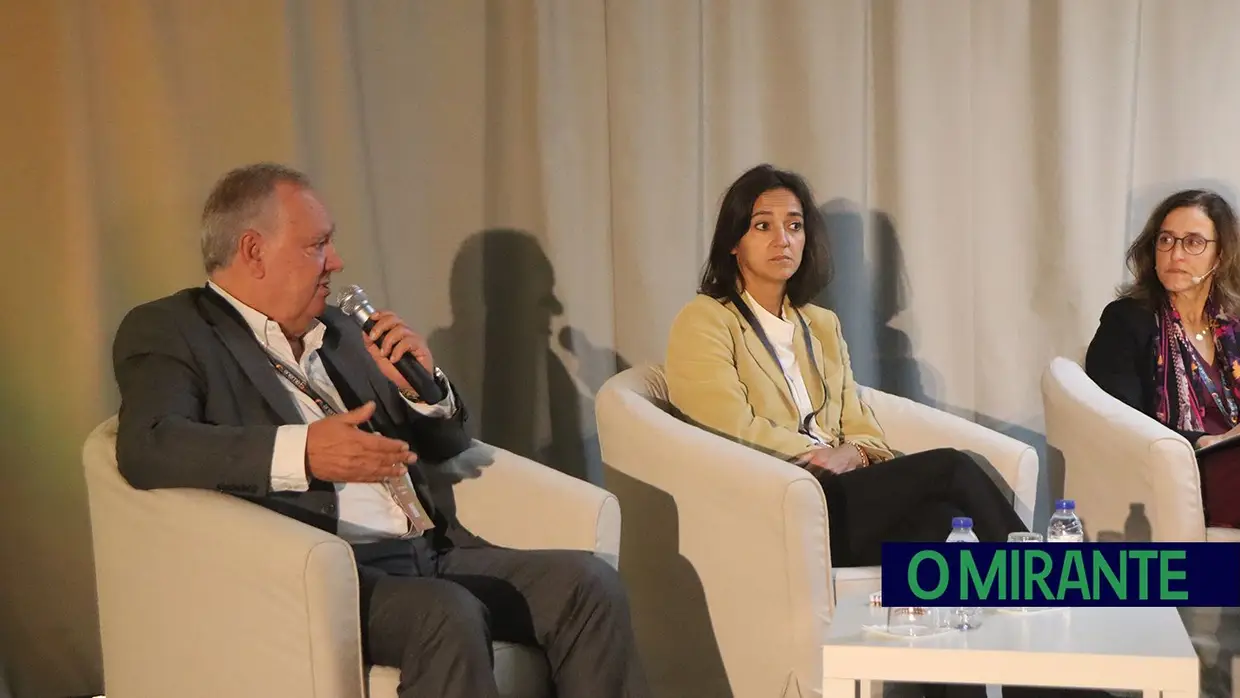 Empresários da metalurgia e eletromecânica reuniram em Santarém para debater desafios do sector