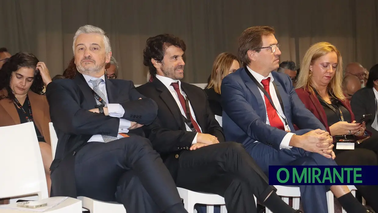 Empresários da metalurgia e eletromecânica reuniram em Santarém para debater desafios do sector