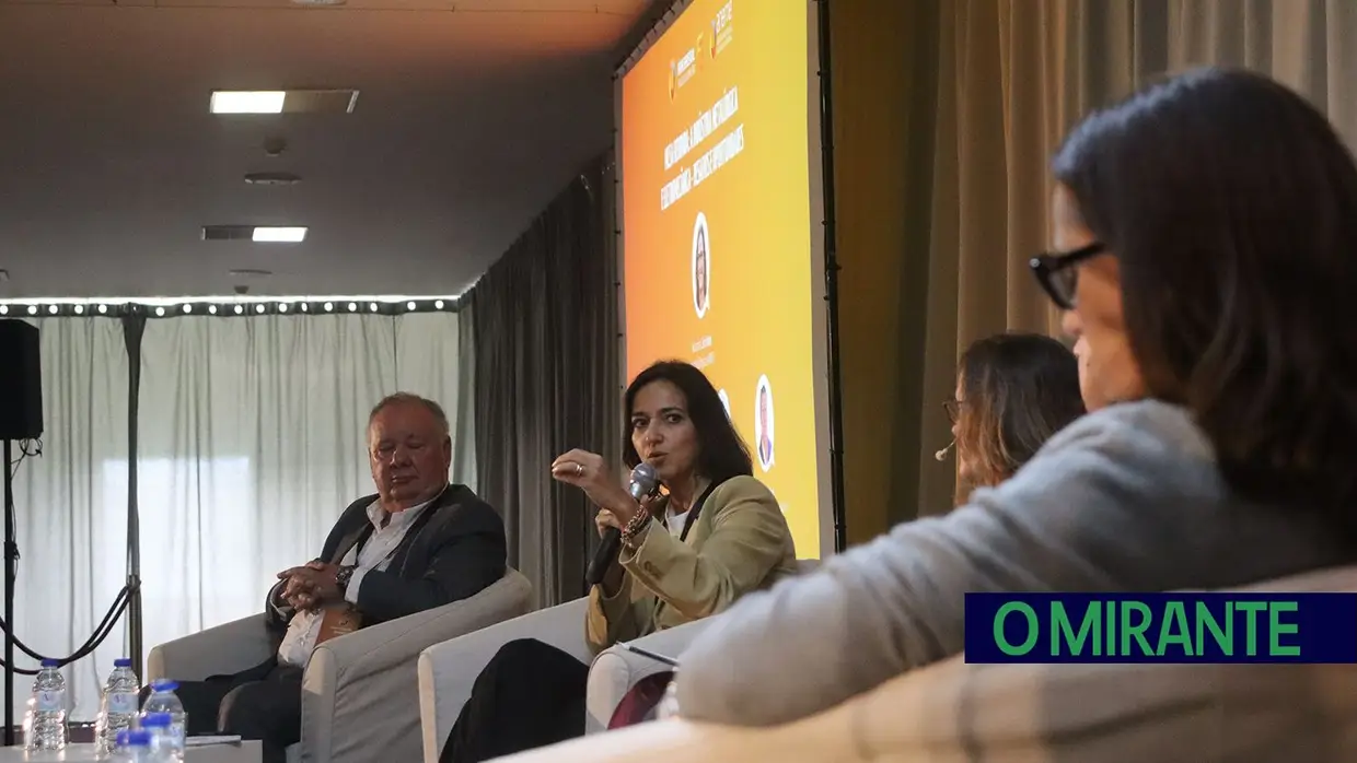 Empresários da metalurgia e eletromecânica reuniram em Santarém para debater desafios do sector