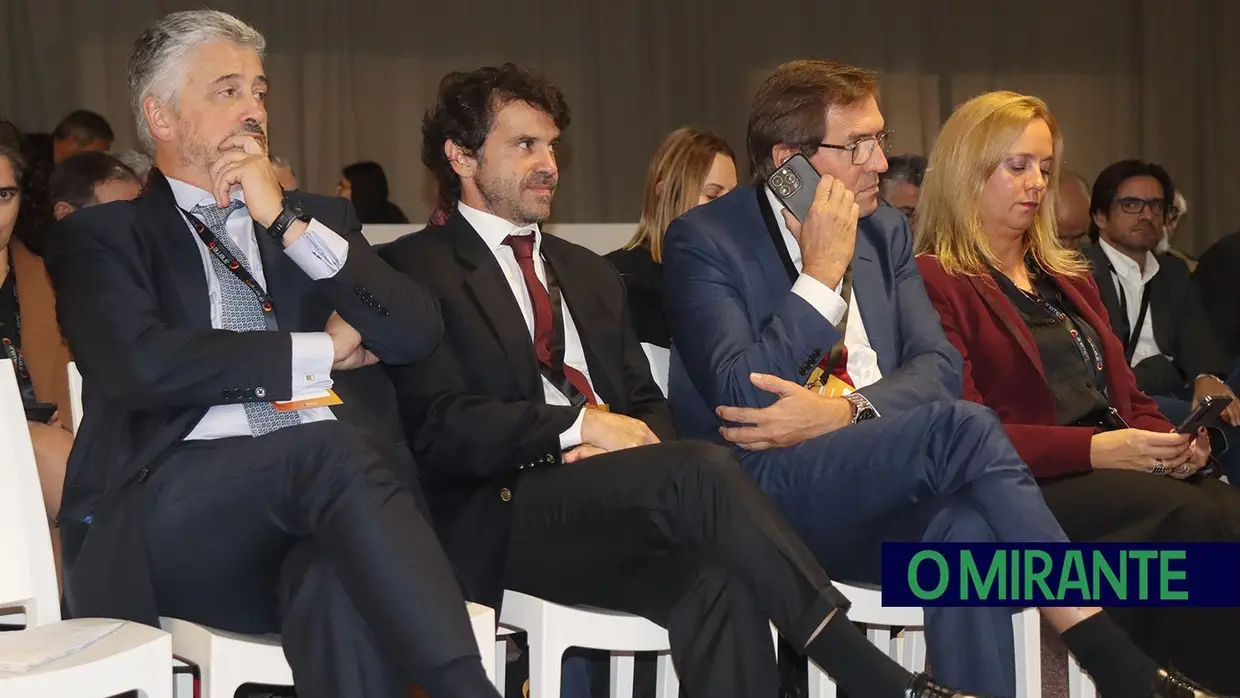 Empresários da metalurgia e eletromecânica reuniram em Santarém para debater desafios do sector