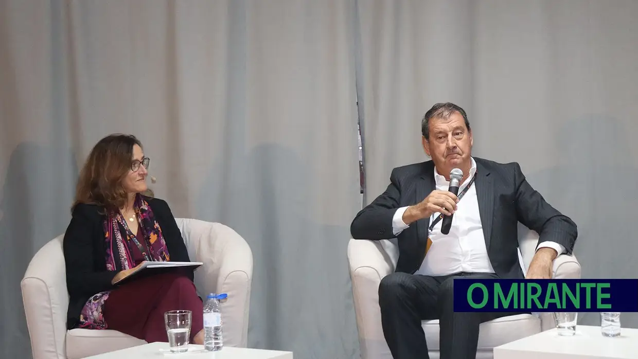 Empresários da metalurgia e eletromecânica reuniram em Santarém para debater desafios do sector