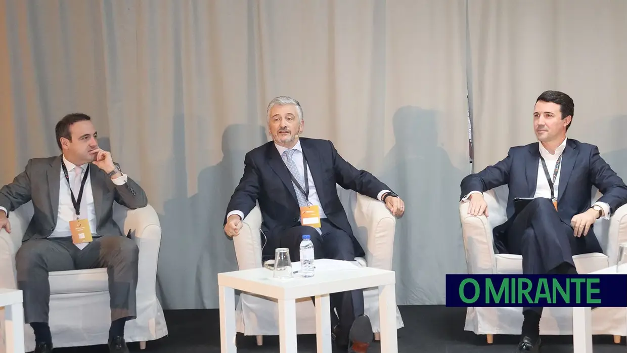 Empresários da metalurgia e eletromecânica reuniram em Santarém para debater desafios do sector