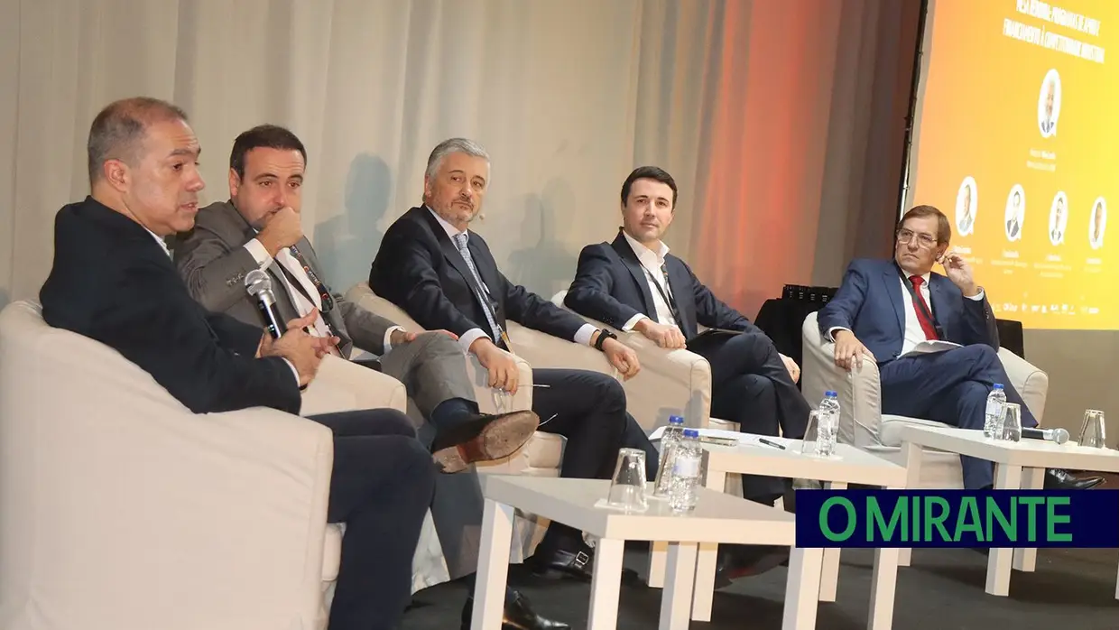 Empresários da metalurgia e eletromecânica reuniram em Santarém para debater desafios do sector