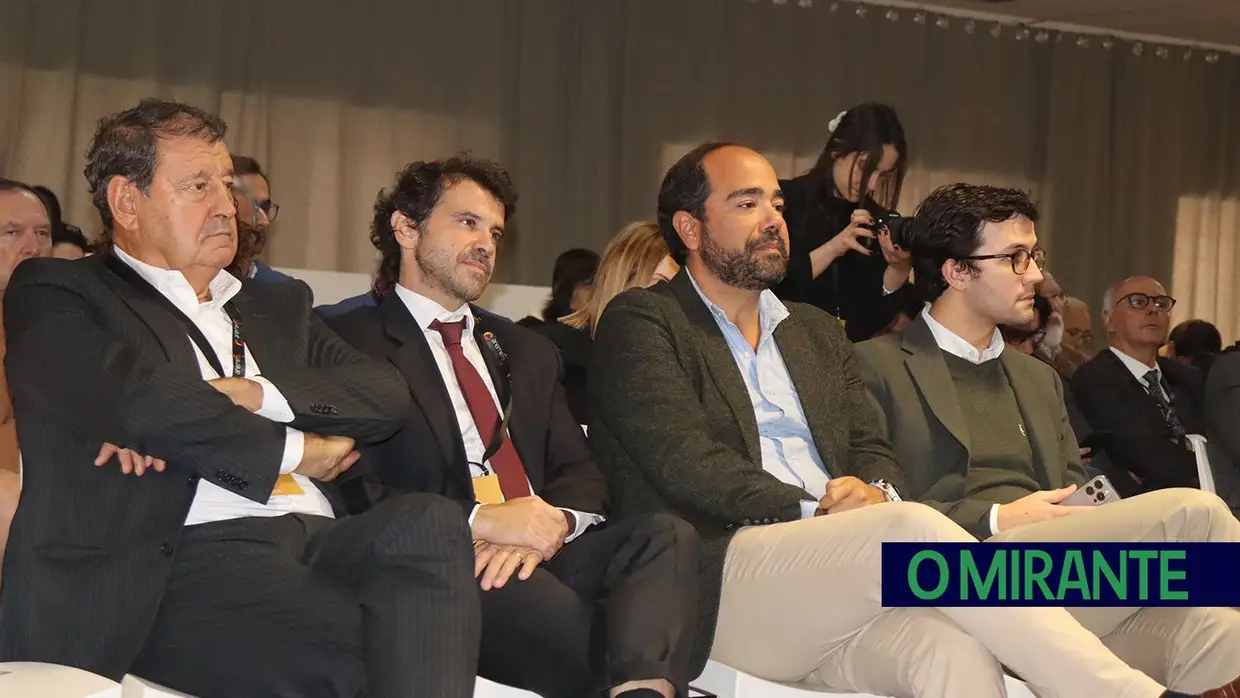 Empresários da metalurgia e eletromecânica reuniram em Santarém para debater desafios do sector