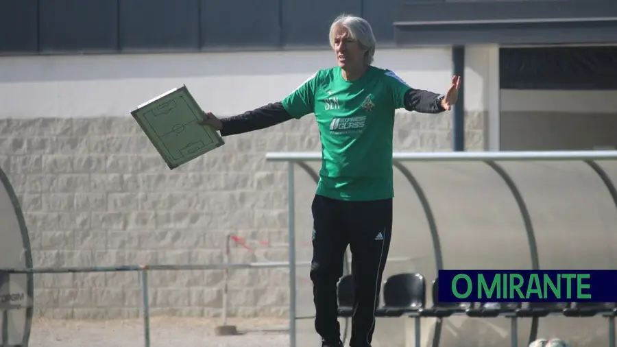 Filipe Moreira deixa Samora Correia e assume comando técnico do Malveira