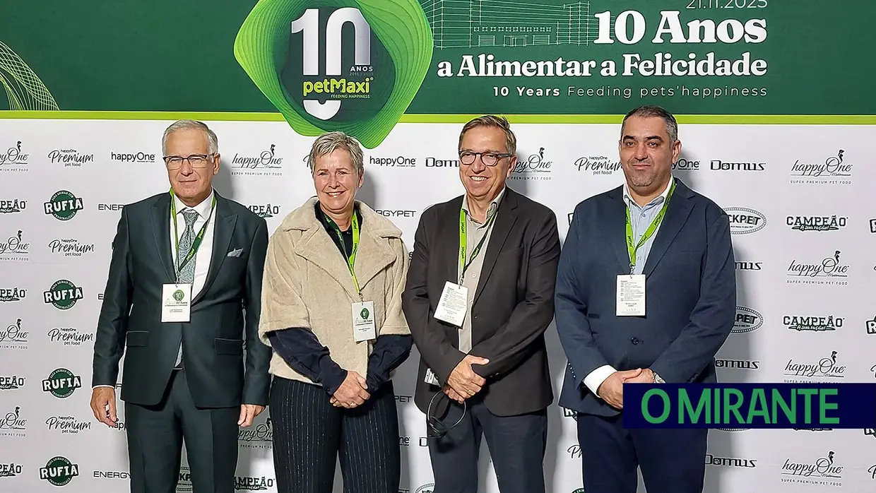 petMaxi comemora 10 anos e inaugura armazém automático