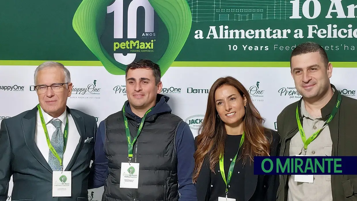 petMaxi comemora 10 anos e inaugura armazém automático
