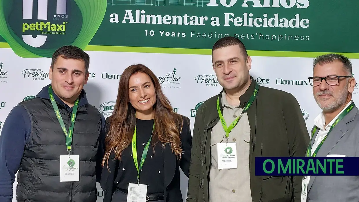 petMaxi comemora 10 anos e inaugura armazém automático