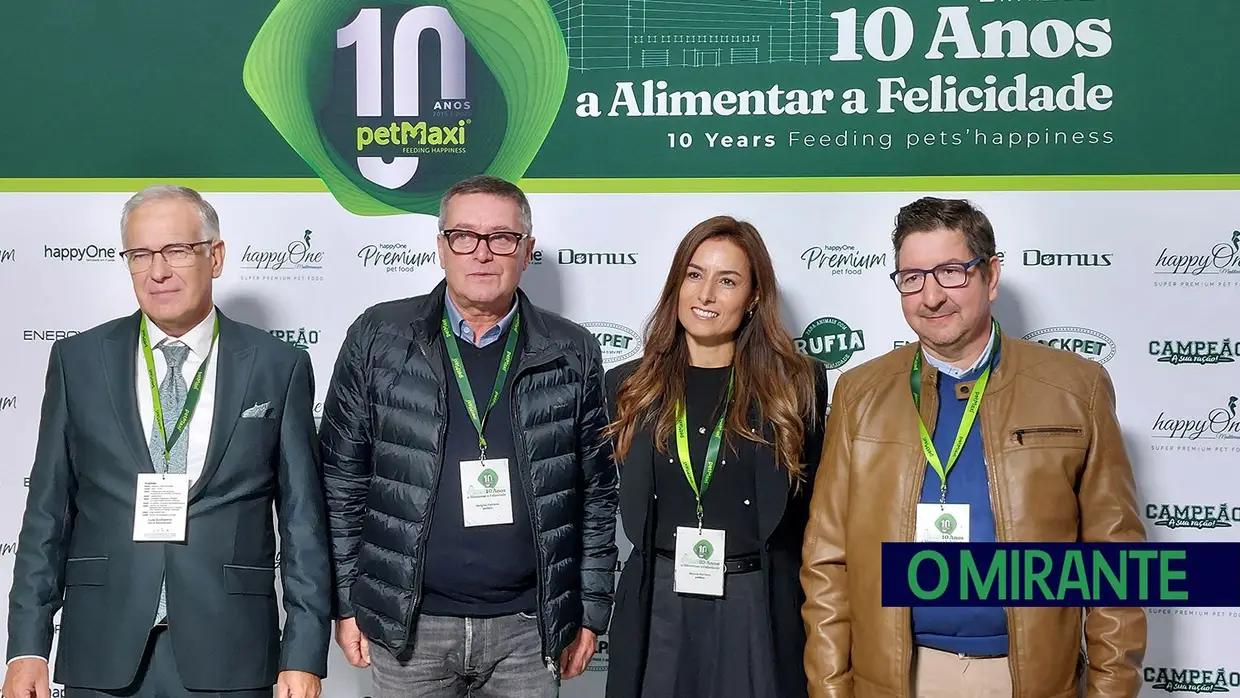 petMaxi comemora 10 anos e inaugura armazém automático