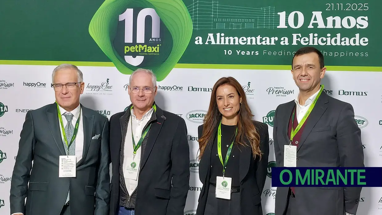 petMaxi comemora 10 anos e inaugura armazém automático