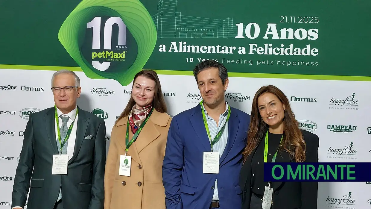 petMaxi comemora 10 anos e inaugura armazém automático